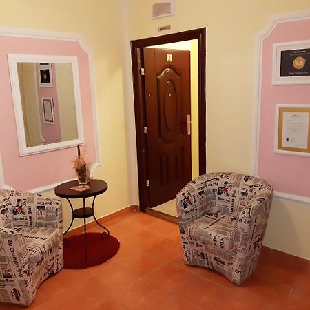Guest House Villa Lord Novi Sad Bagian luar foto